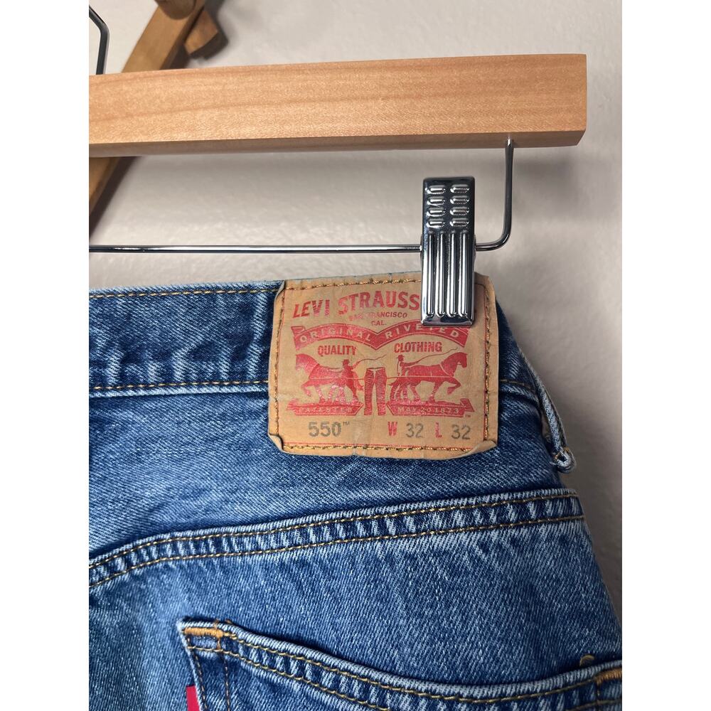 LEVIS 505 Medium Wash Straight Leg Denim Jeans W32 L32 Vintage Aesthetic - Picture 4 of 4